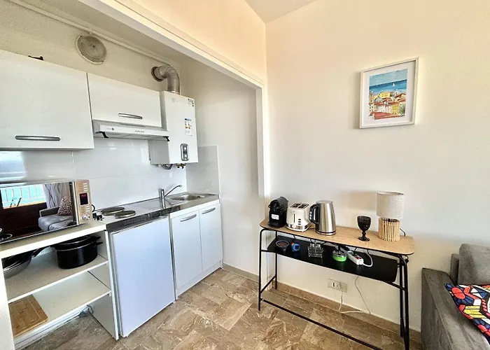 Helios Sanguinaires *